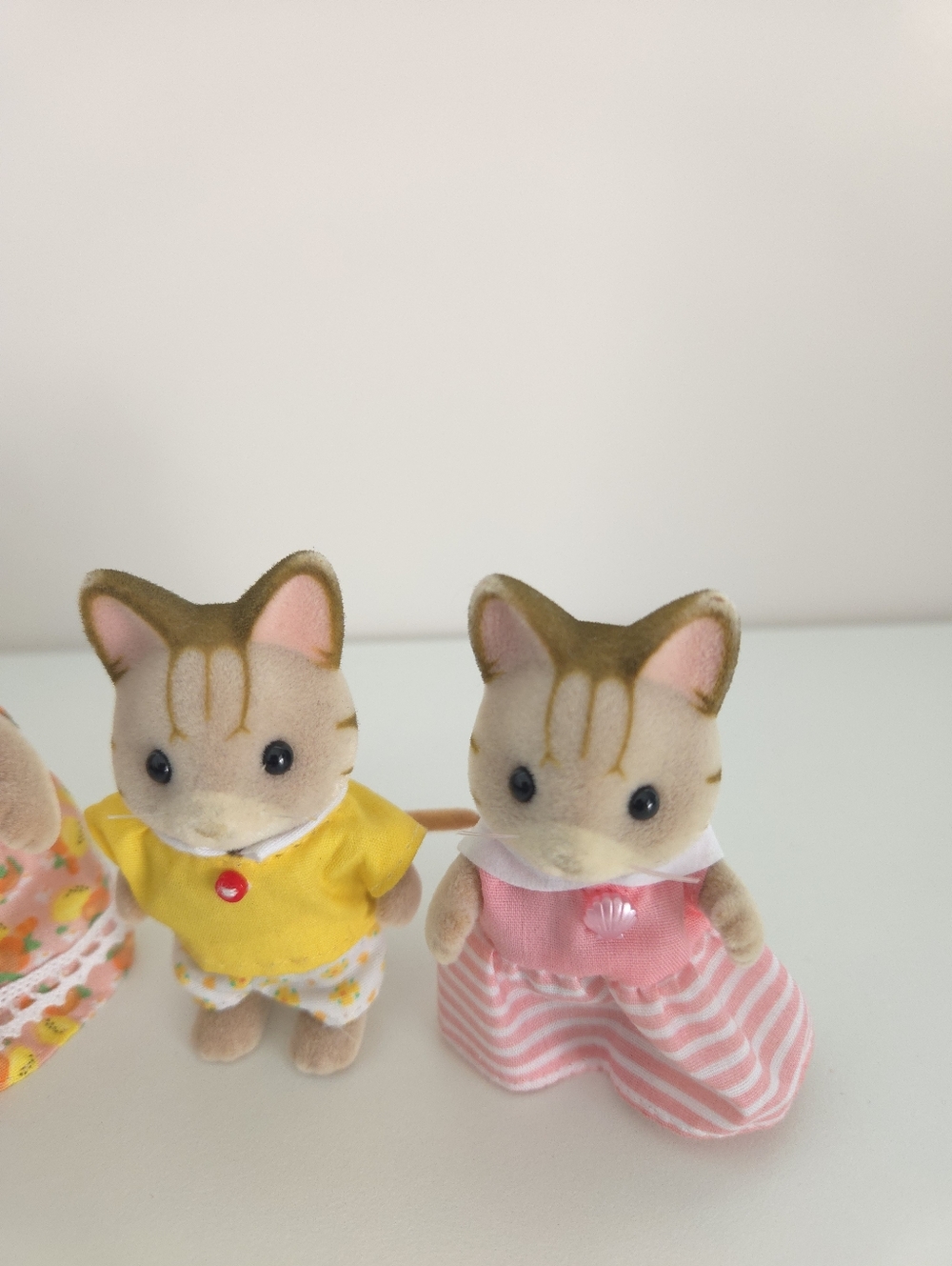 Calico Critters Sylvanian Families Sandy Cat Family Figures - Picture 5 of 15